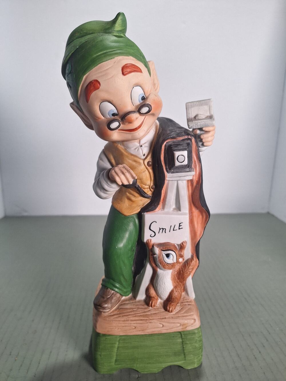 "Mr. Lucky Series- The Photographer" Decanter 1979 Hoffman Musical - Works!